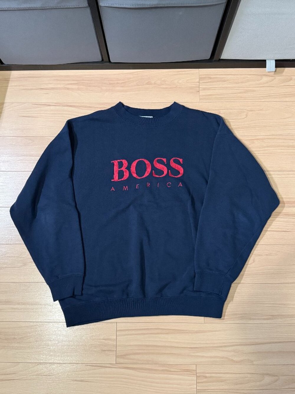 Vintage 90s BOSS America Embroidered Sweatshirt Crewneck Navy Blue L
